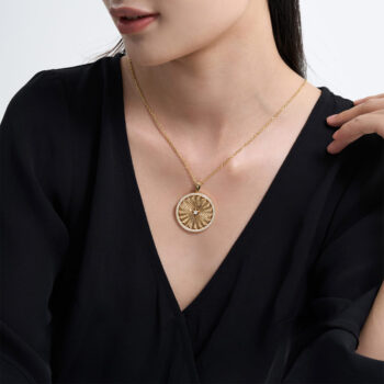 Pandantiv Shiva din aur 14K sau 18K, 15.03 g, cu 60 diamante și 1 diamant central (1.009 ct). Bijuterie de colecție de 36 mm.