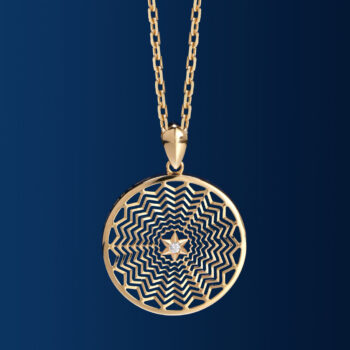 Pandantiv Shiva Small din aur 14K sau 18K cu diamant natural G-VS/SI1 (0.02 ct), 3.73 g, 21 mm. Simbol al transformării, clarității și puterii interioare.